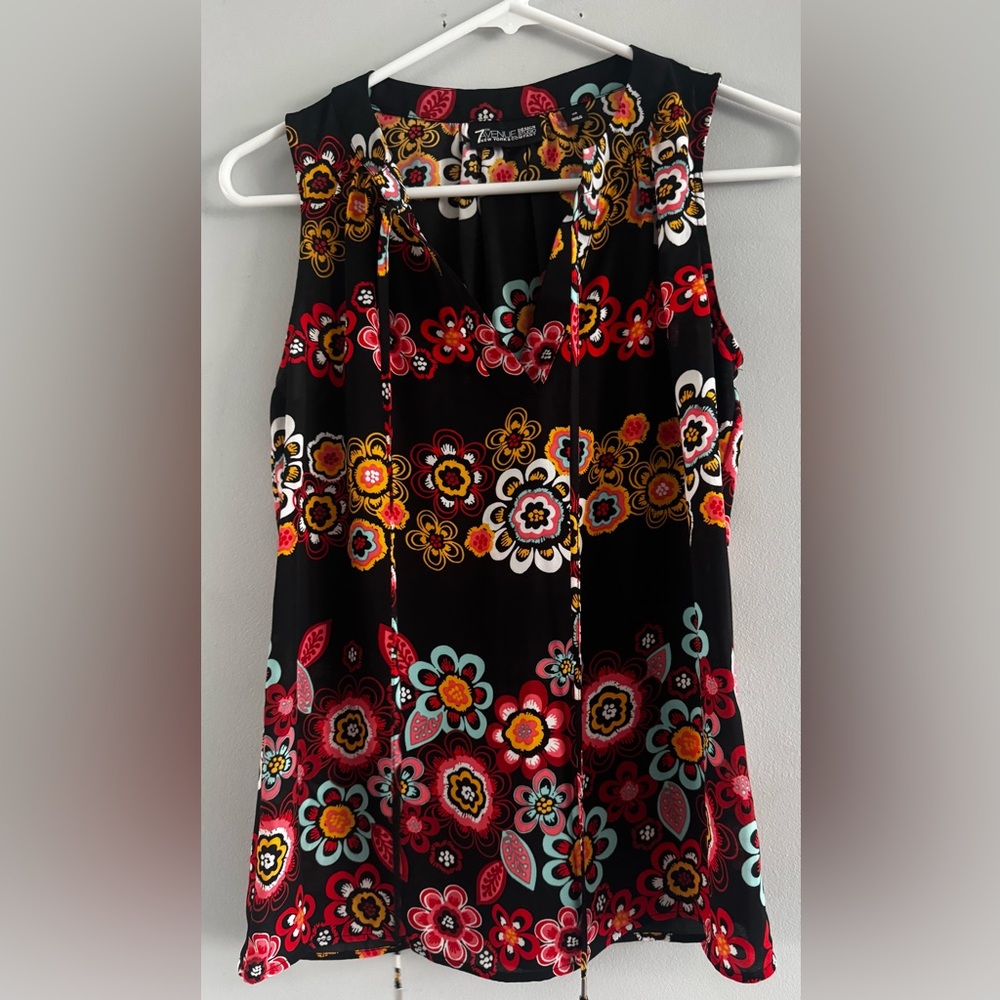 NY&Co 7th Avenue Floral Sleeveless Blouse XS